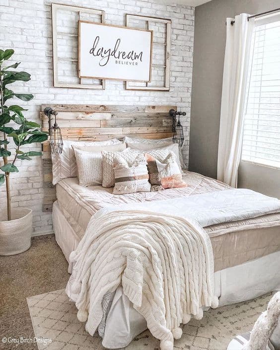 20 Simple Farmhouse Bedroom Decor Ideas for your Home